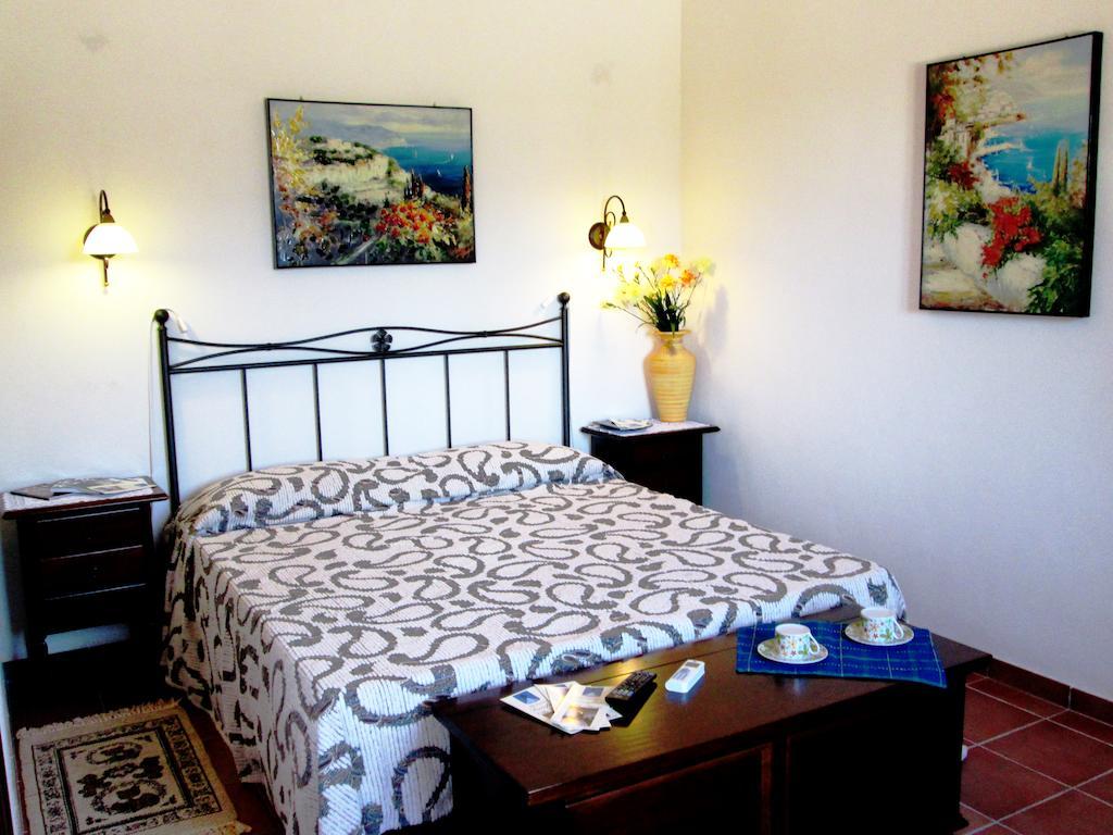 Agriturismo Serrafiori Casa Serrafiori Chambre photo